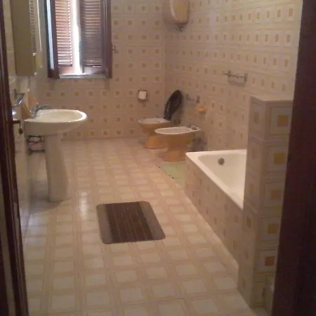 Center Homestay